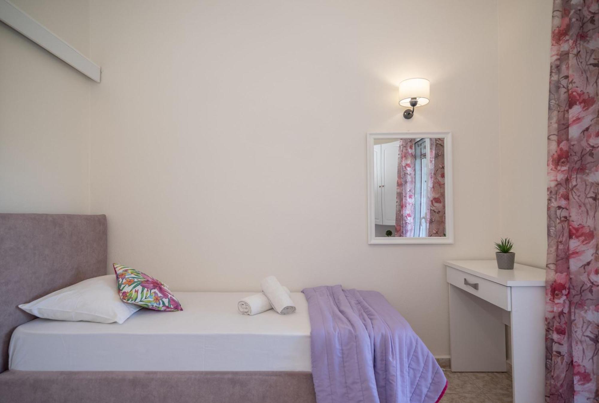Kamara Apartments อลิกานาส ภายนอก รูปภาพ